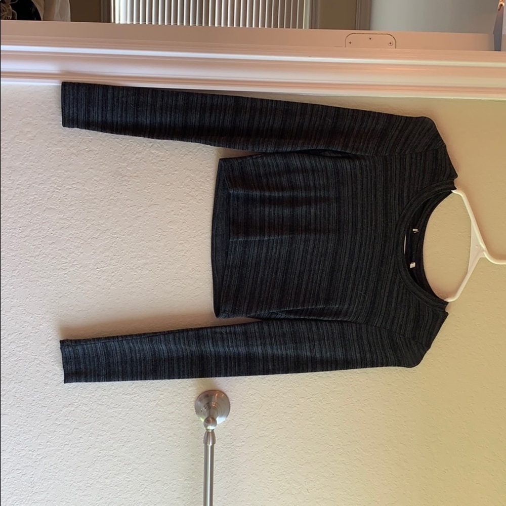Black crop top